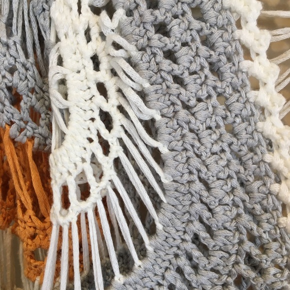 Miracle city crochet cardigan - Picture 2 of 7